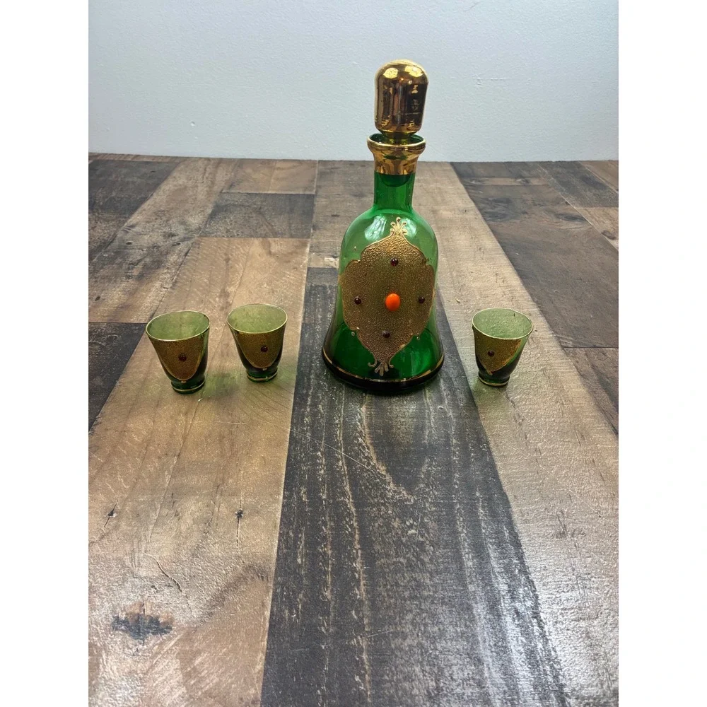 N/A vintage emerald